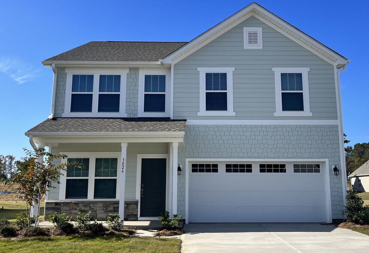 Primary Photo - NEW 4 Bedroom Home - Stonebridge Fairways ...