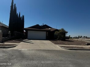 Building Photo - 8696 Pilgrimage Cir