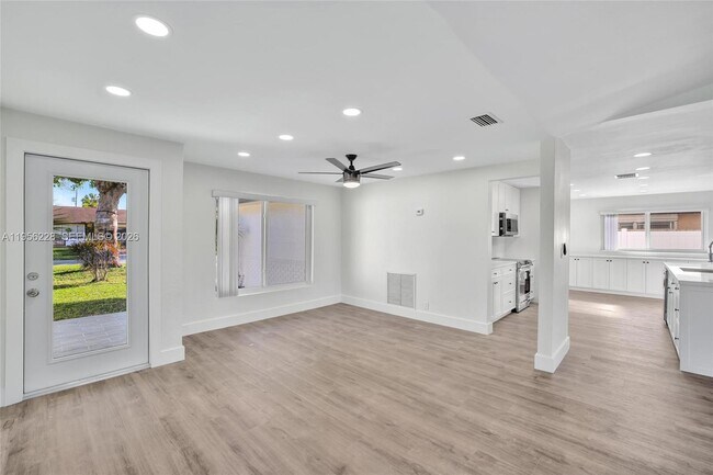 Foto del edificio - 1911 NW 40th Ct