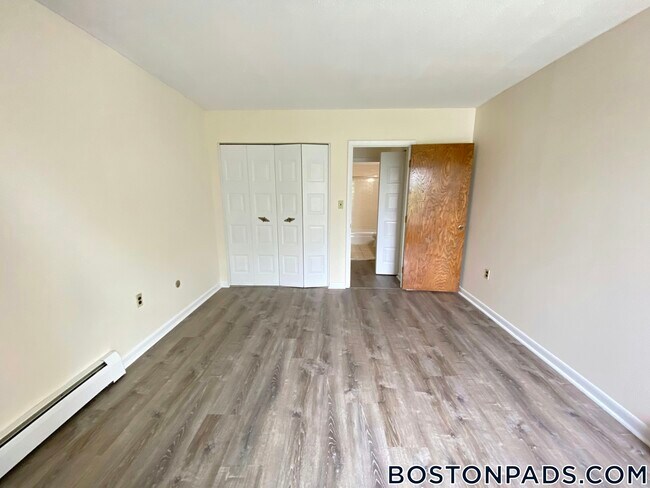 Building Photo - 385 Massachusetts Ave