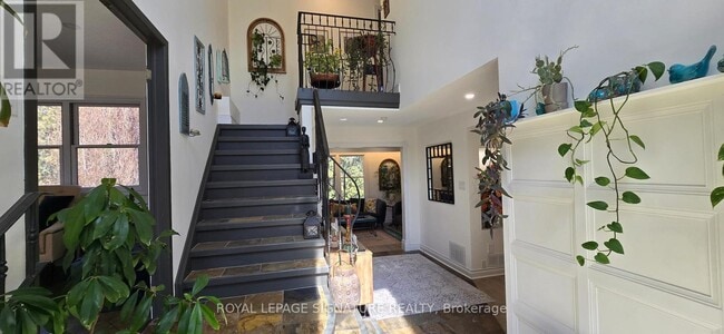 Building Photo - 105 Ashton Rd