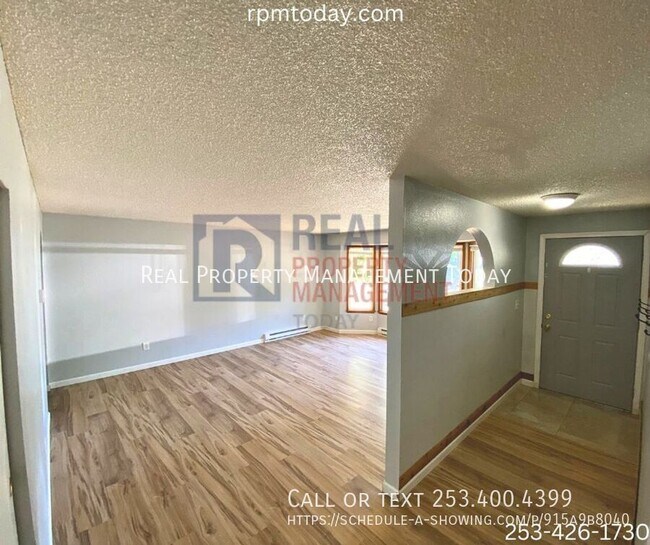 Foto del edificio - 8220 143rd St Ct NW