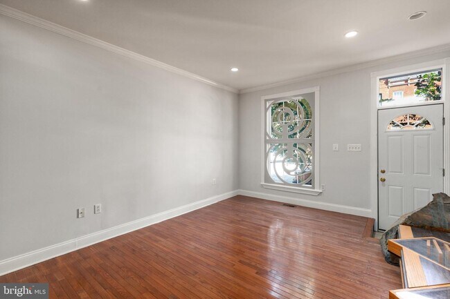Building Photo - 3241 Fait Ave