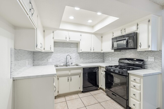 Foto del edificio - 43267 20th St W