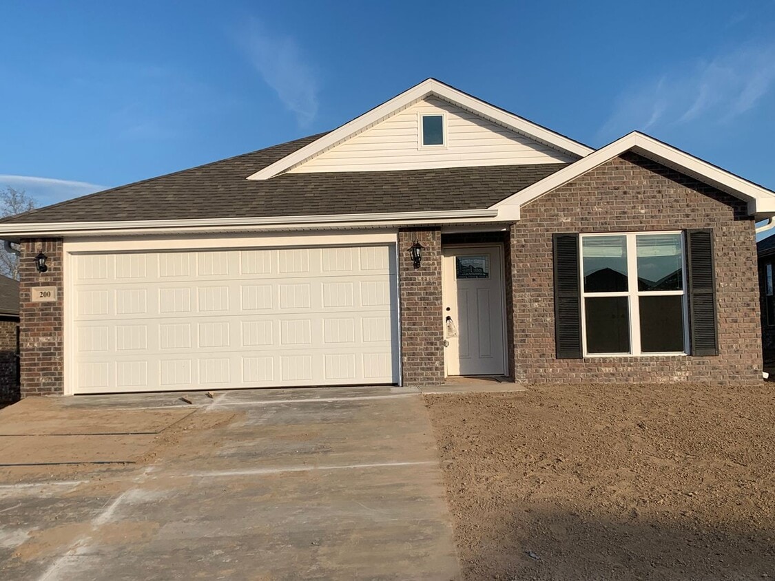 NEW 4 Bedroom Home In Highfill, Arkansas, House Rental in Gentry