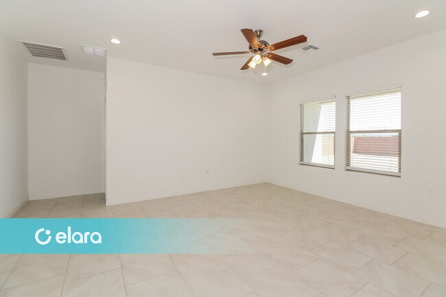 Foto del edificio - 13346 N JESSETT LN