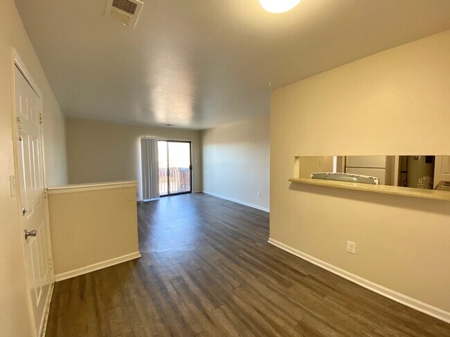 Building Photo - 6360 E 63rd Pl