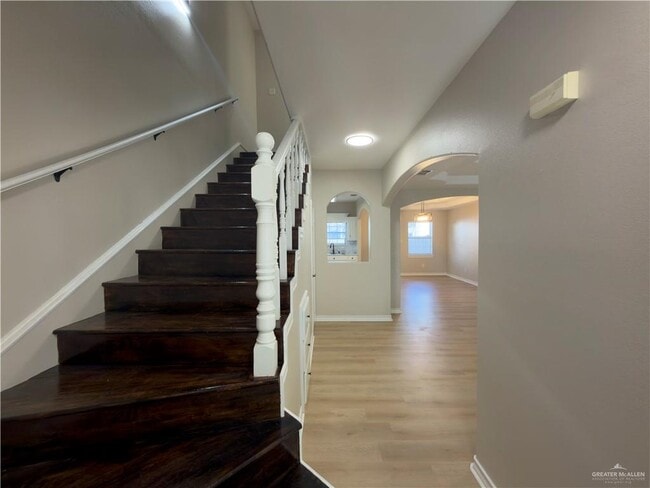 Building Photo - 19 Sumpter Ct