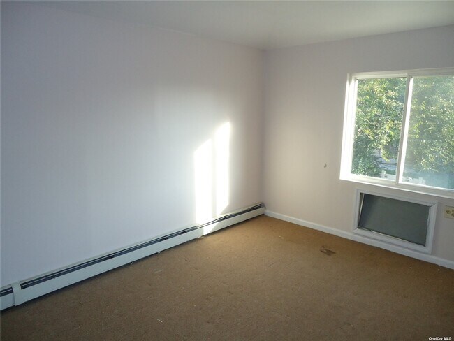 Foto del edificio - 216-14 114th Ave
