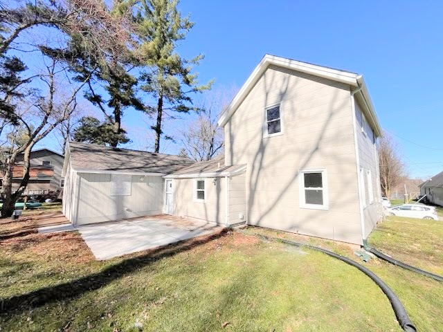 Building Photo - 159 Whitlock St
