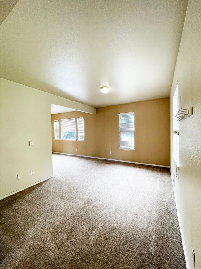 Foto del edificio - 1000 NE B St