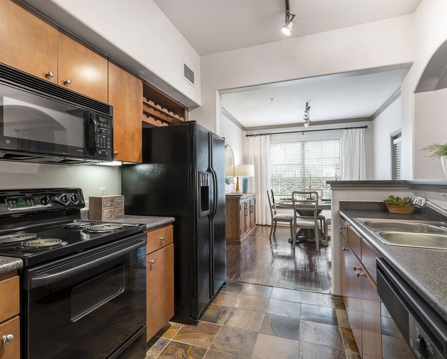Primary Photo - Apartment for Rent