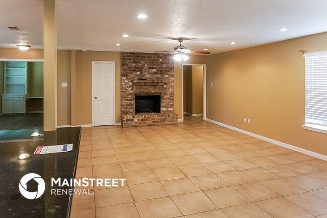 Foto del edificio - 5030 Summit Lodge Dr
