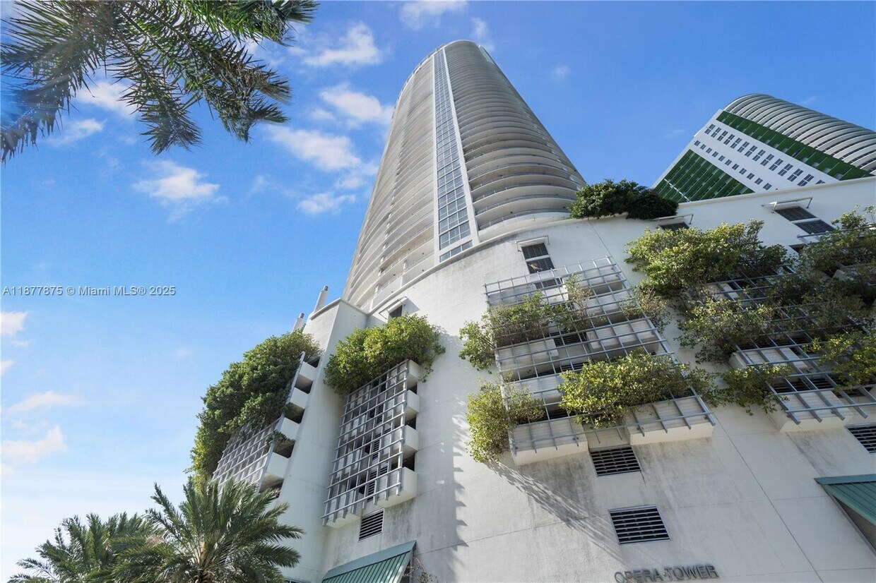 Foto principal - 1750 N Bayshore Dr