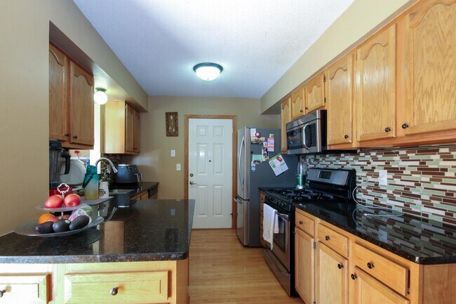 Building Photo - 16235 Gannon Ave W