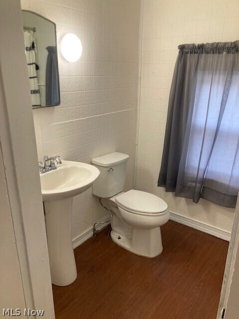 Foto del edificio - 411 Fairbanks St