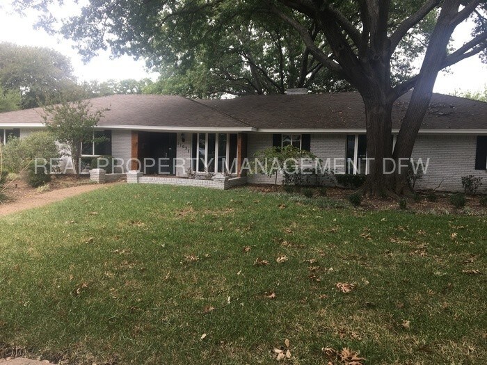 11027 Candlelight Ln, Dallas, TX 75229 House Rental in Dallas, TX