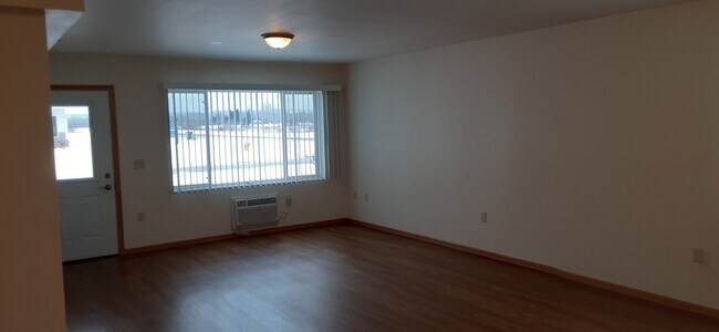Building Photo - 1406 N 51st St