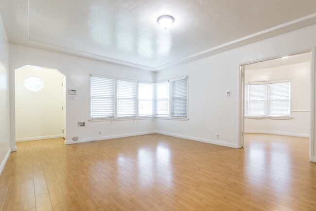 Foto del edificio - 2200 Midvale Ave