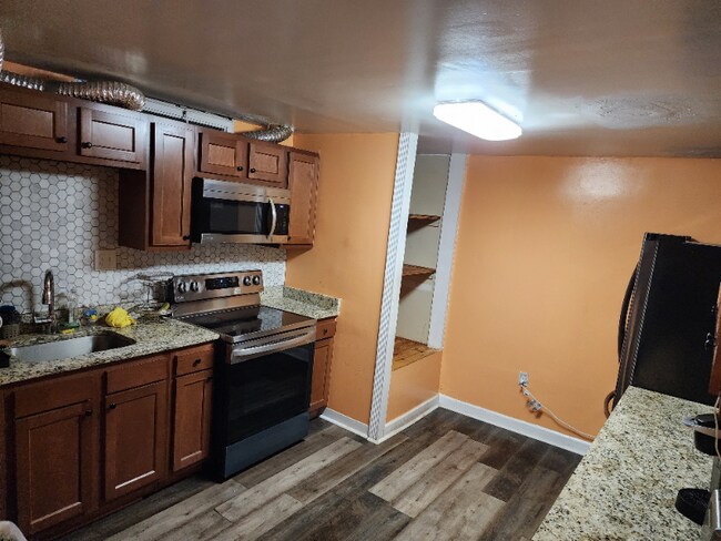 Foto del edificio - 12713 Claxton Dr