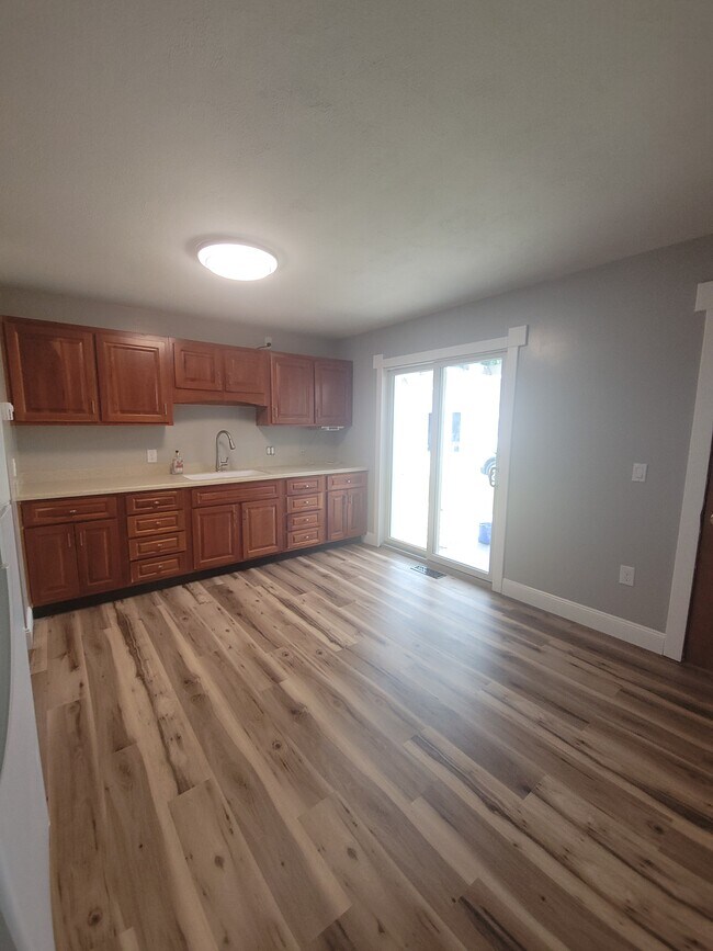 Foto del edificio - 2035 Prospect Rd