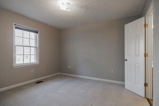 Foto del edificio - 1160 Grayson Ln
