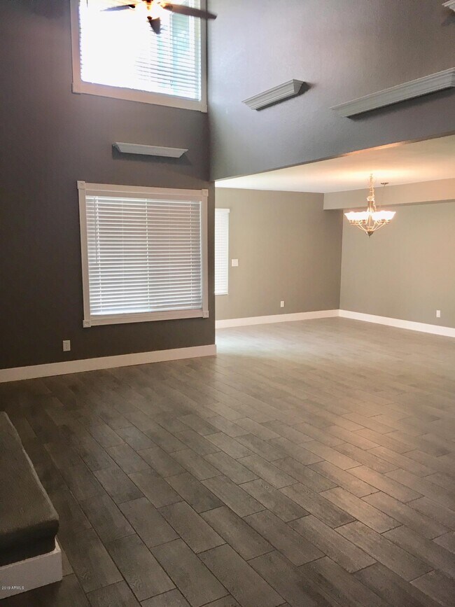 Foto del edificio - 3440 E Southern Ave