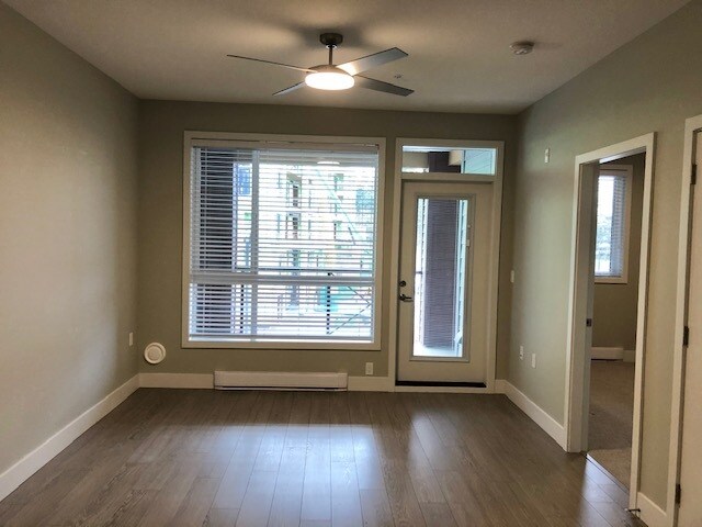 Building Photo - 45513-45513 Market Way