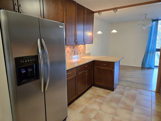 Building Photo - 2311 Pimmit Dr