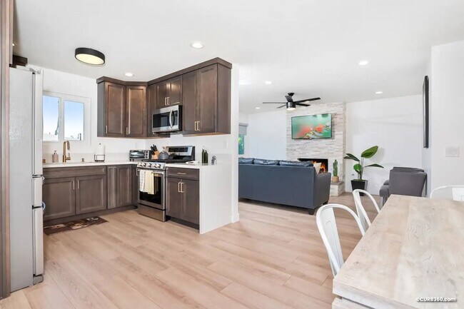 Foto del edificio - Beautiful 3 Bed/2 Bath Home in heart of Hi...