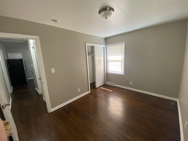 Foto del edificio - 2505 Oakley Ave