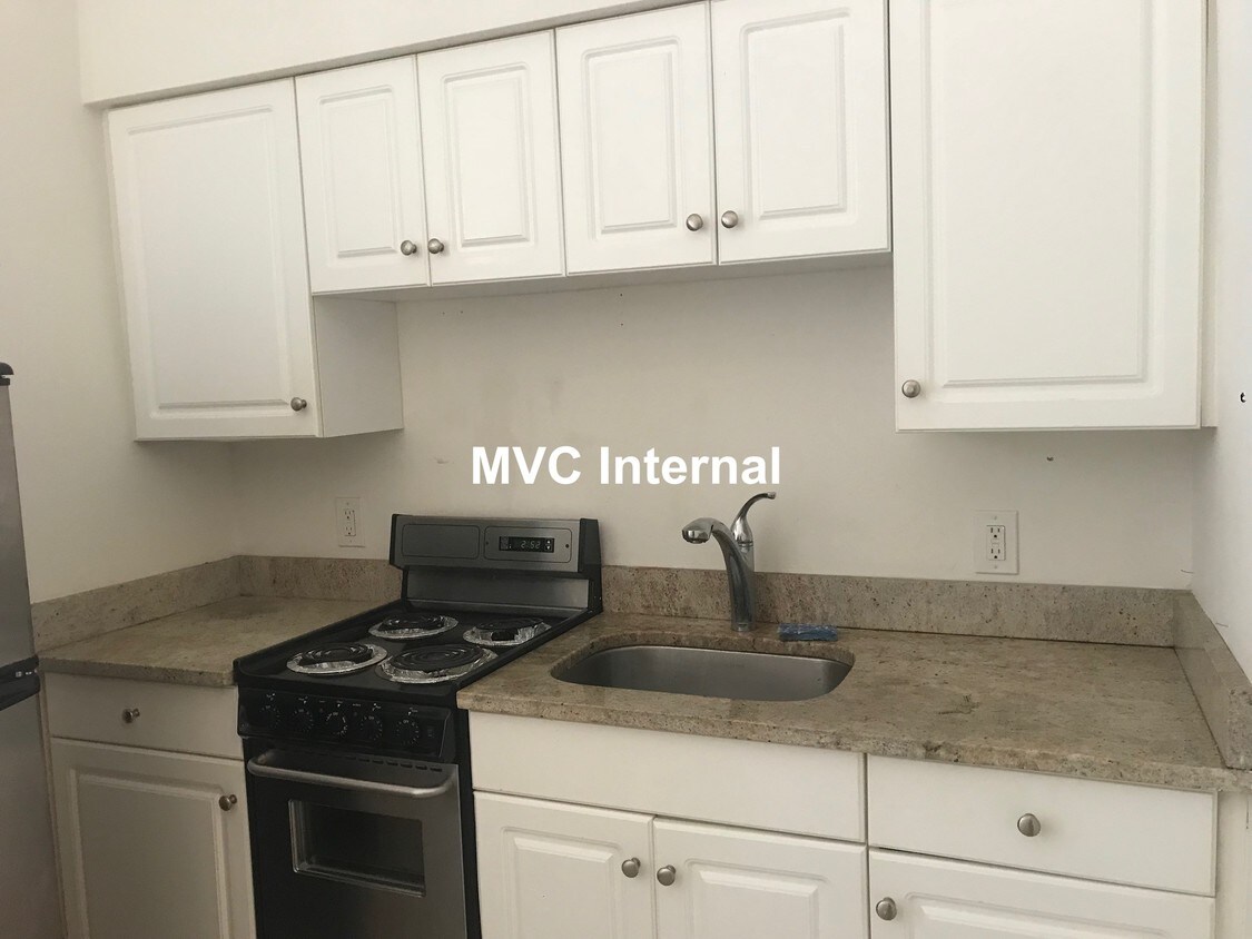 Foto principal - 304 Berkeley St