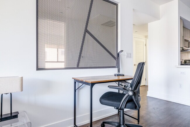 Foto del edificio - 409 Hayworth Ave