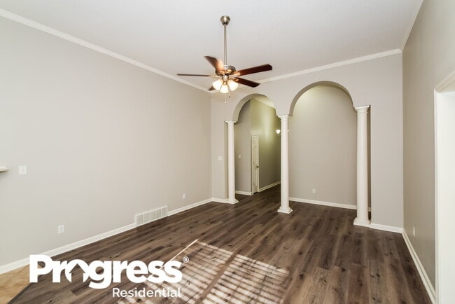 Building Photo - 1303 Chatman Way