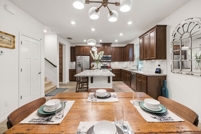 Building Photo - 6040 Bardolino Pl