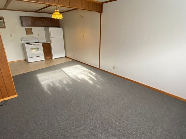 Building Photo - 1598 N 3rd Ave