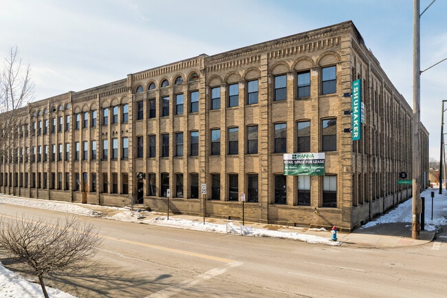 Building Photo - The Shumaker