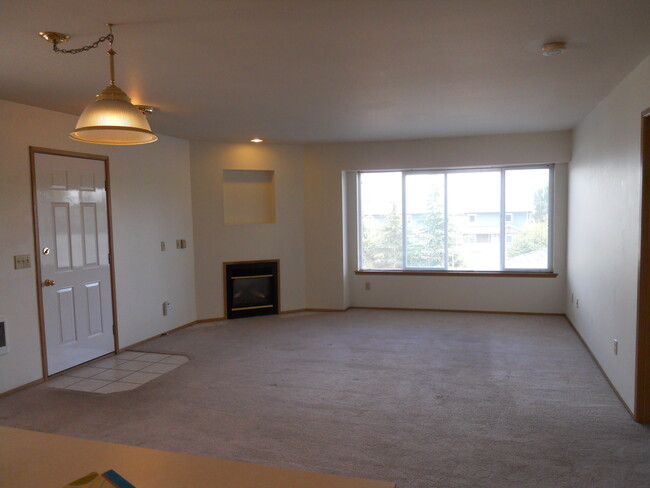 Living room - 3618 Michelle Ln