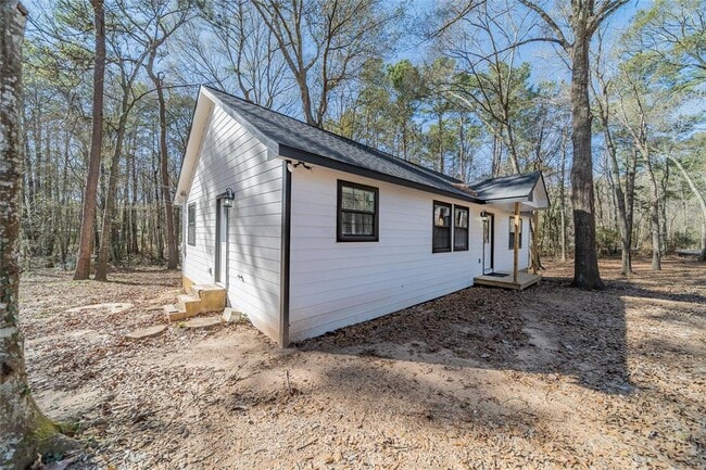 Building Photo - 12028 Cedar Ln
