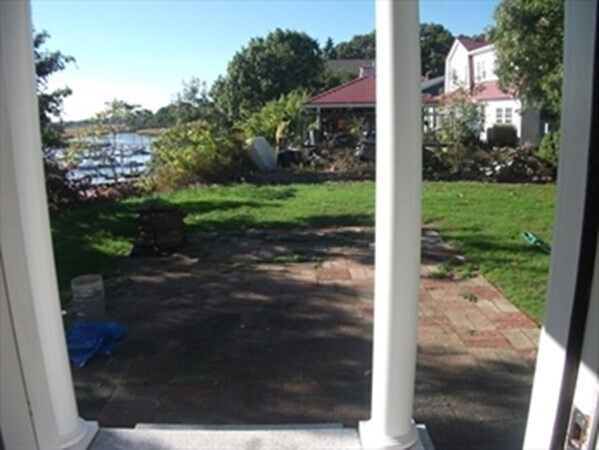 Building Photo - 31 Riverbank Rd