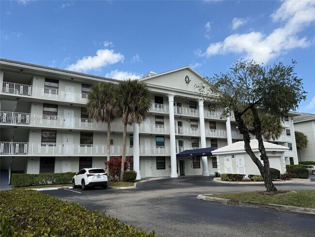 Foto del edificio - 1705 Whitehall Dr