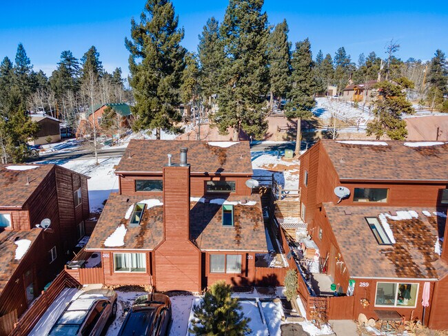 Photo - 271 E Lake Ave Townhome