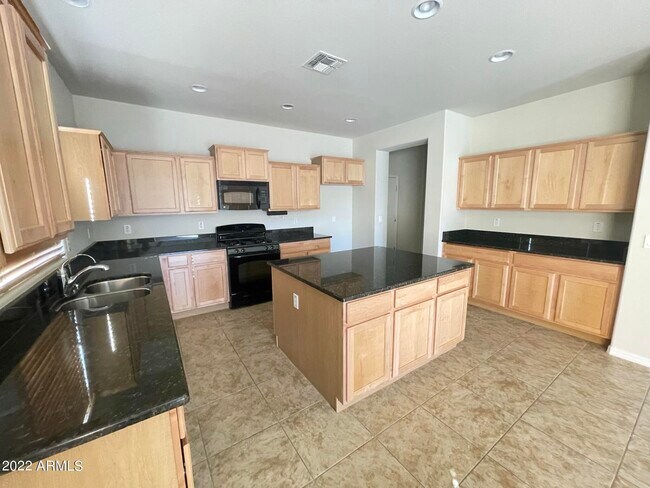 Building Photo - 6343 W Admiral Way