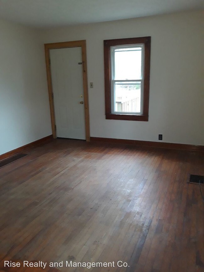 Building Photo - 2 br, 2 bath House - 1035 E Sixth Ave