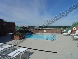Building Photo - 15 N Beacon St