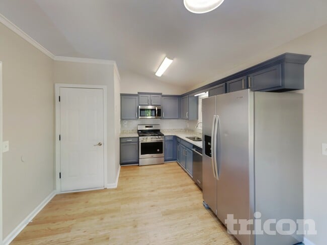 Building Photo - 444 Villa Rosa Way