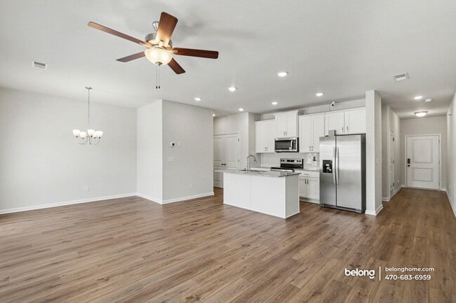 Building Photo - 6386 Sundowner Pl