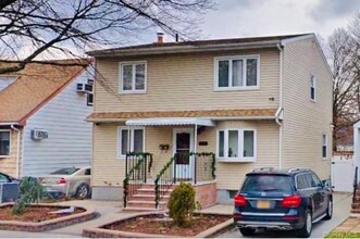 164-31 Underhill Ave