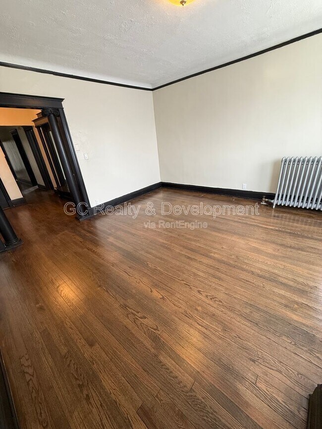 Foto del edificio - 1452 E Marquette Rd