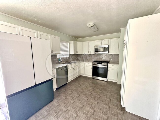 Foto del edificio - 4 Bed/ 2 Bath In Killeen TX